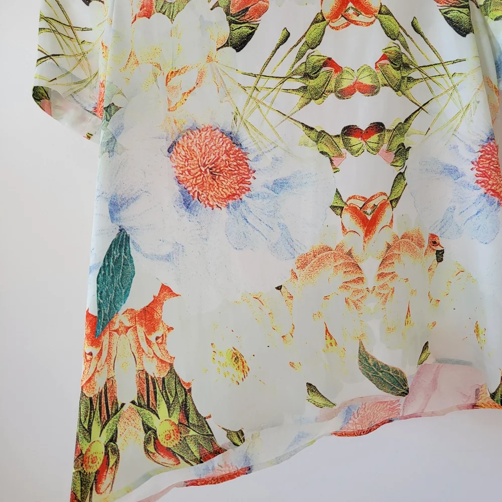MOLLY BRACKEN WOMEN'S SHORT SLEEVE FLORAL ROOMY TUNIC - Picture 5 of 8